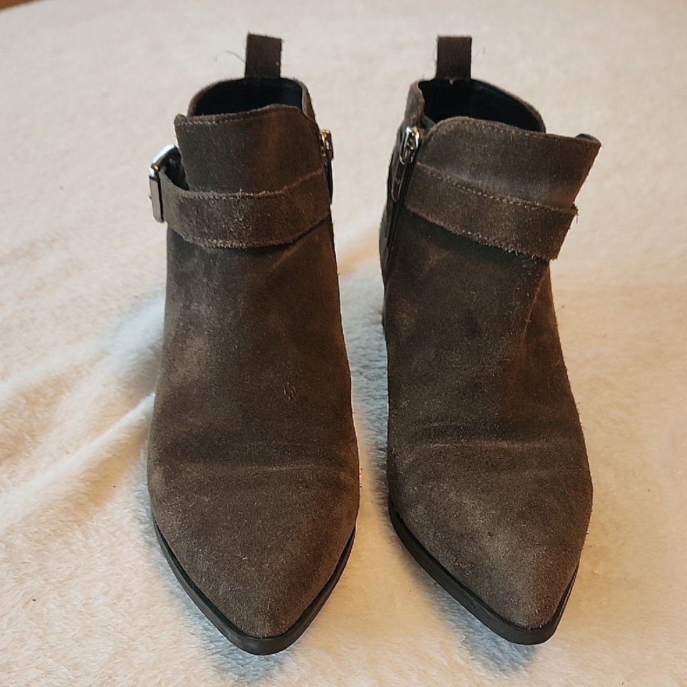 Marc Fisher Womens Faux Leather Size 8 Gray Ankle Boots